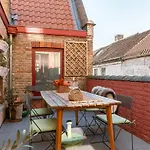 Charming Guesthouse At The Heart Of Bruges